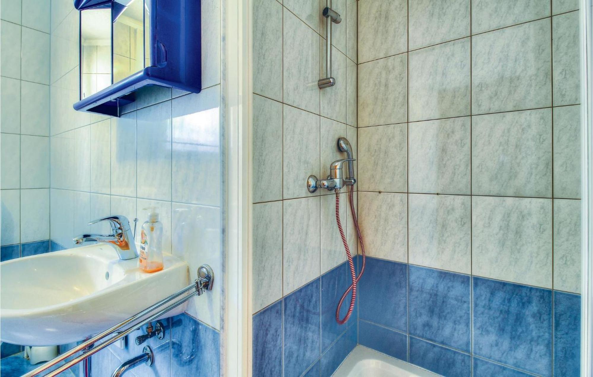 3 Bedroom Gorgeous Home In Буйе Екстериор снимка