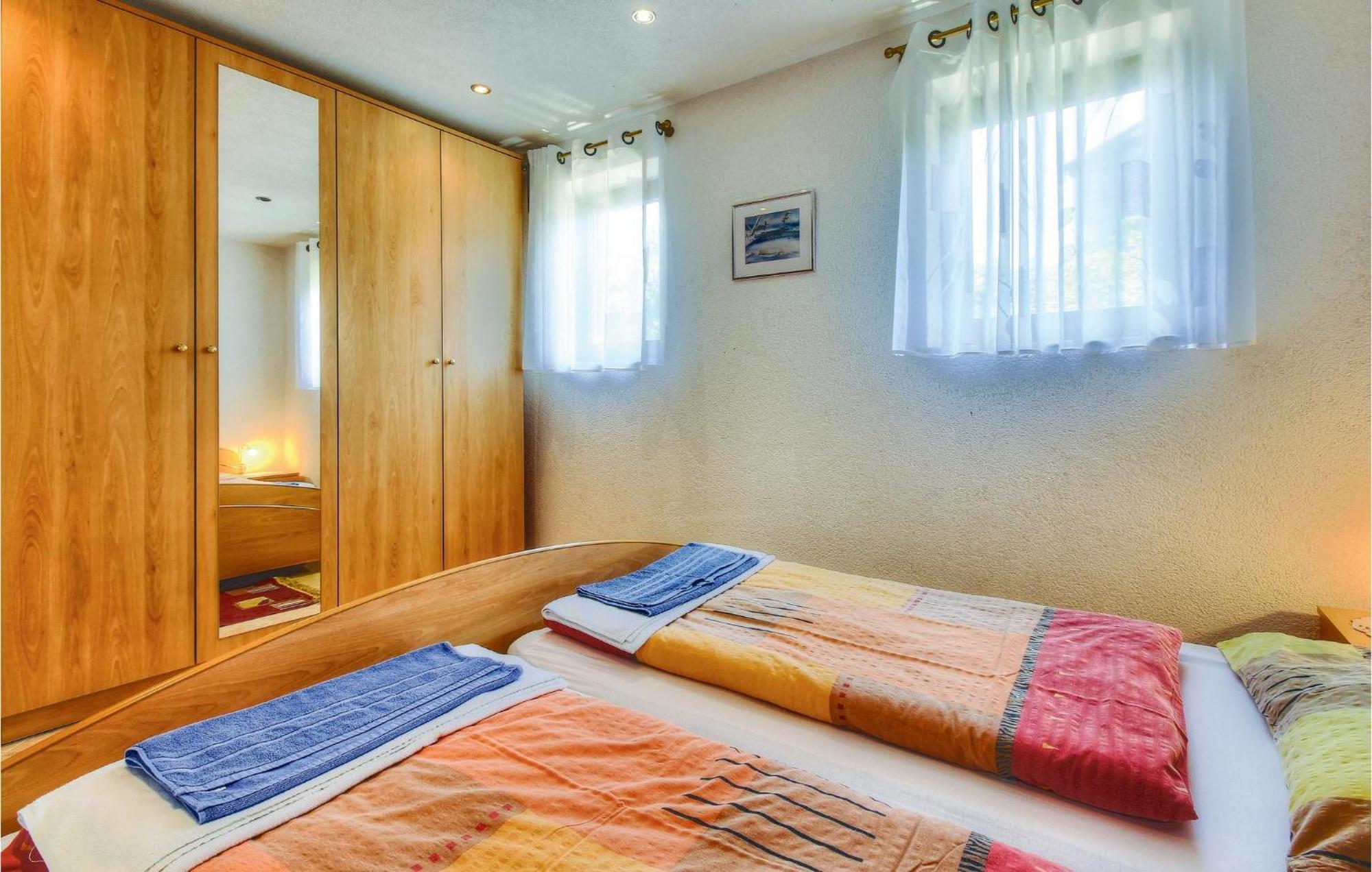 3 Bedroom Gorgeous Home In Буйе Екстериор снимка